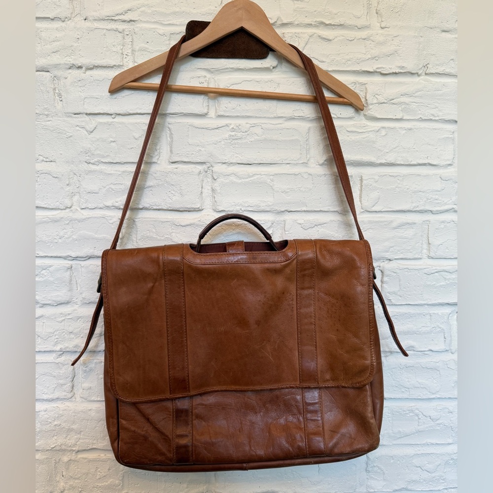 Leather soft messenger